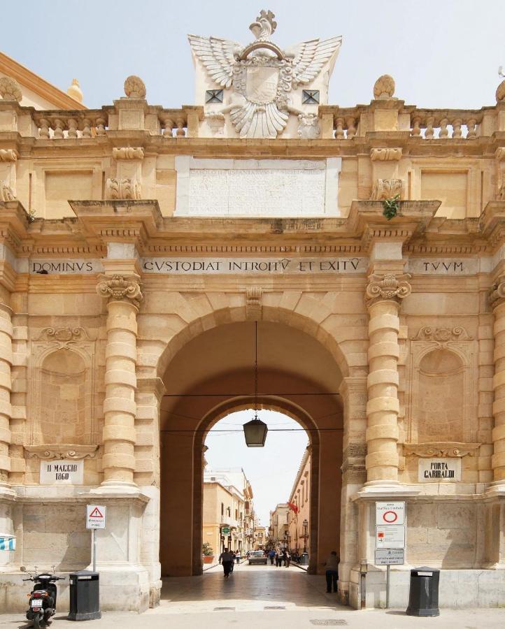 Casa Dei Vespri Villa มาร์ซาลา ภายนอก รูปภาพ